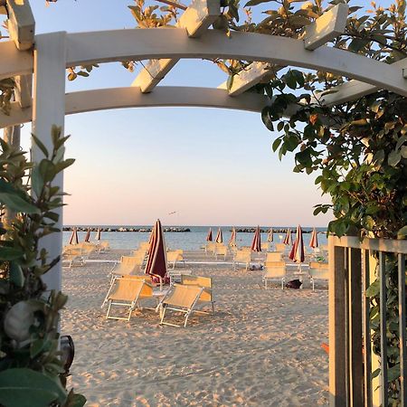 Hotel Locanda Delle Dune Bellaria-Igea Marina Exterior photo